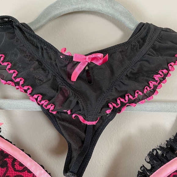 Victoria secret lingerie sexy little things - Picture 7 of 8